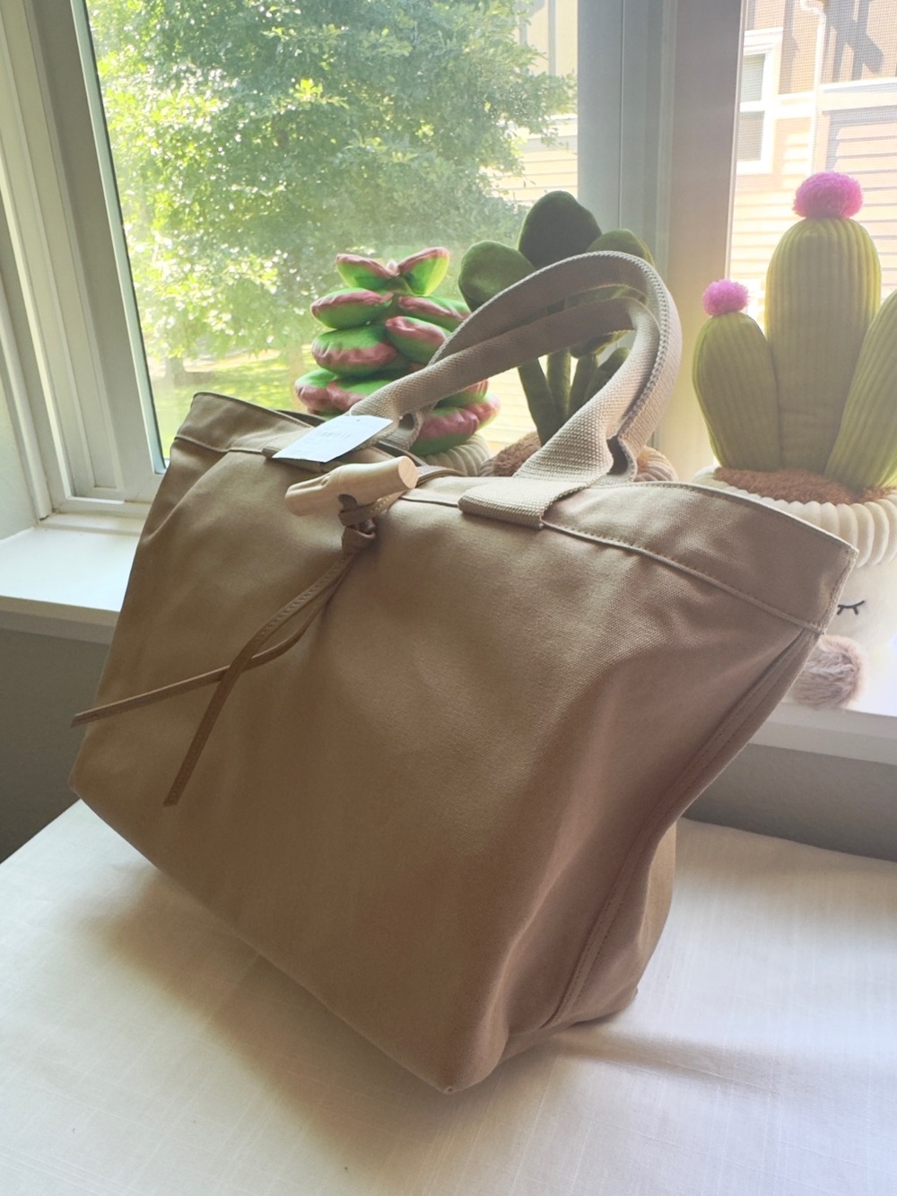 New with Nordstrom Tag🐫Longchamp
Desert Large Le Roseau Toile Cotton Canvas Tote - Picture 3 of 9
